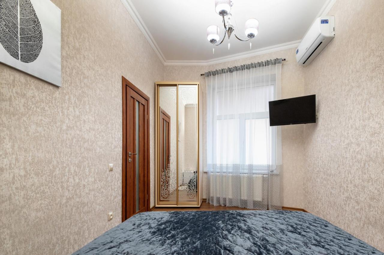 Historic Apartment Sofia In The Old Town Lviv Extérieur photo