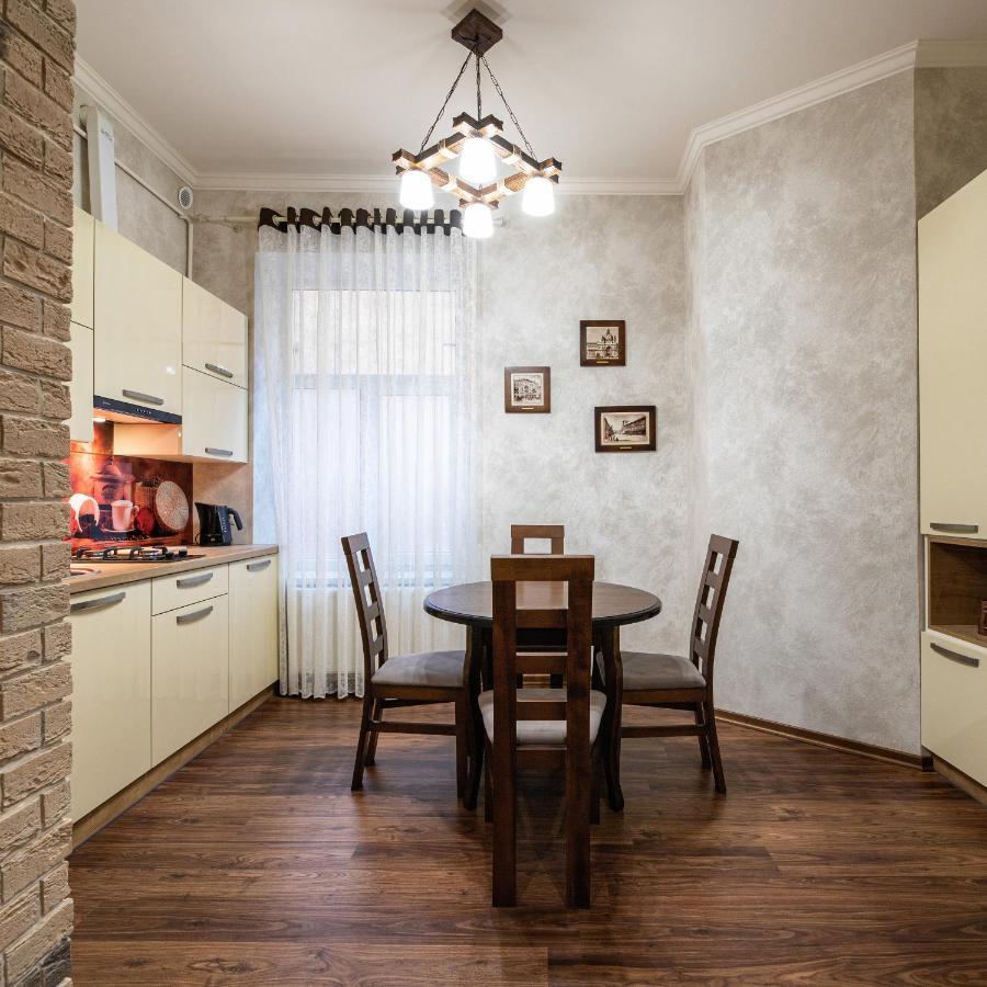 Historic Apartment Sofia In The Old Town Lviv Extérieur photo